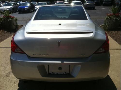 Pontiac G6 2007 photo 2