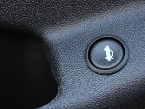 Pontiac G6 2007 photo 2