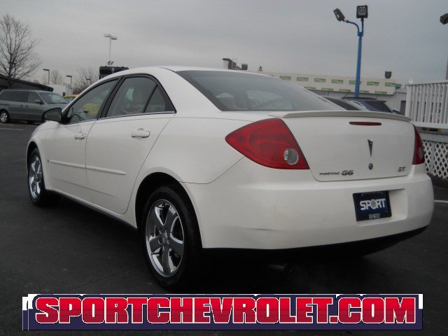 Pontiac G6 2007 photo 2