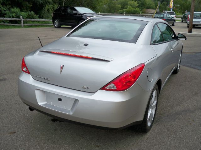 Pontiac G6 2007 photo 2