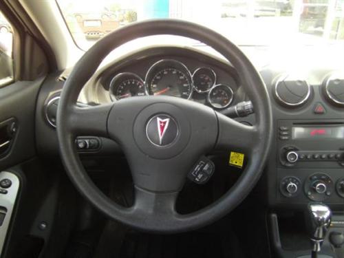 Pontiac G6 2007 photo 2