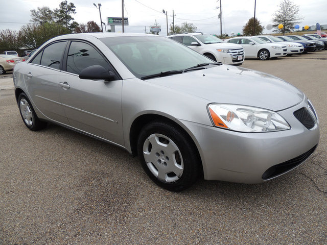 Pontiac G6 2007 photo 2