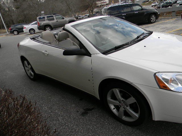 Pontiac G6 2007 photo 2