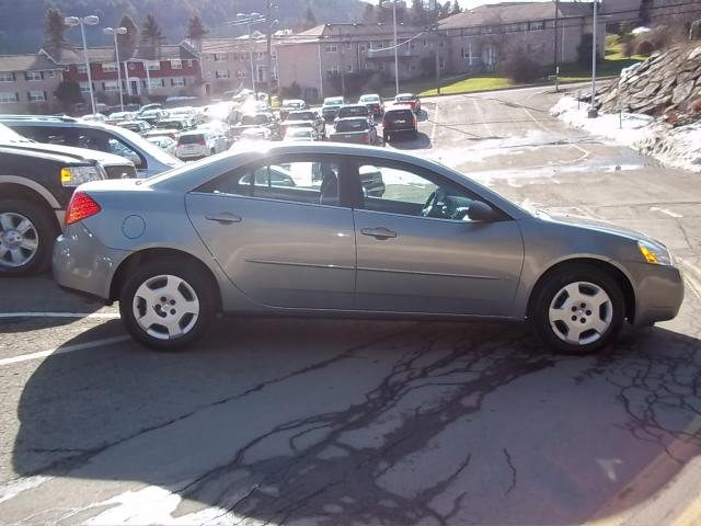 Pontiac G6 2007 photo 2