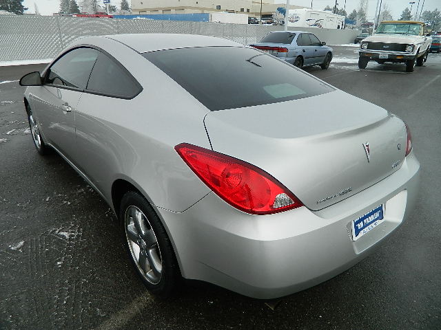 Pontiac G6 2007 photo 2