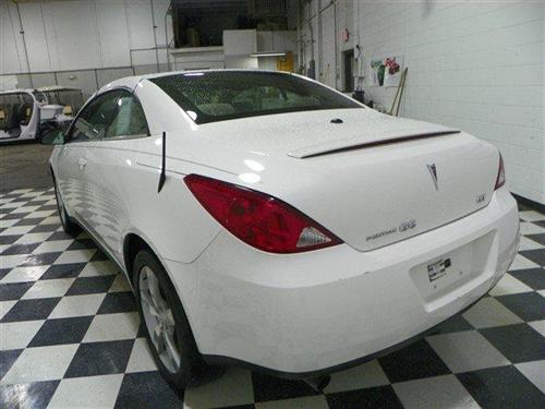 Pontiac G6 2007 photo 2