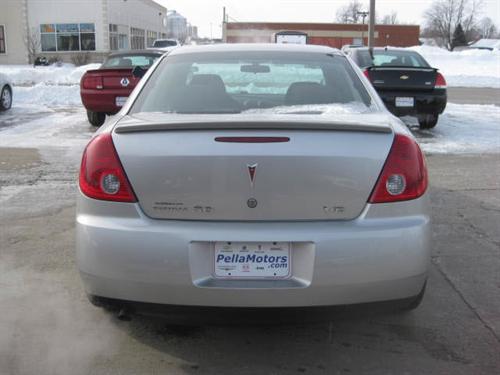 Pontiac G6 2007 photo 2