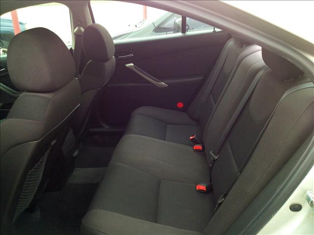 Pontiac G6 2007 photo 2