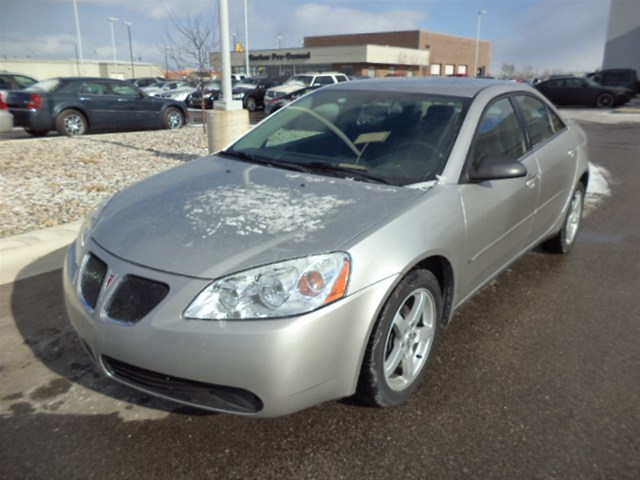 Pontiac G6 4WD Supercrew Styleside 5-1/2 Ft Box XLT Unspecified