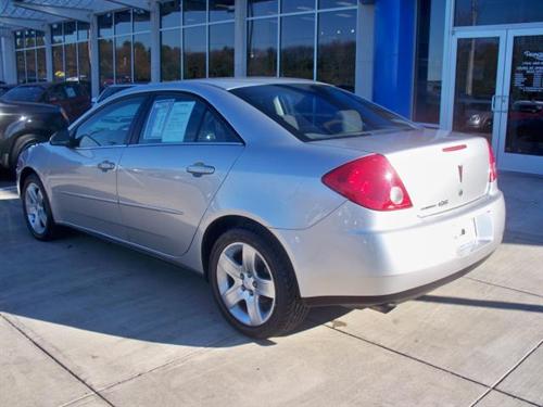 Pontiac G6 2007 photo 2