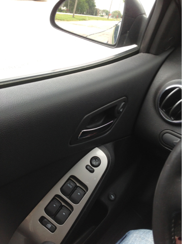 Pontiac G6 XUV SLE 4WD Sedan