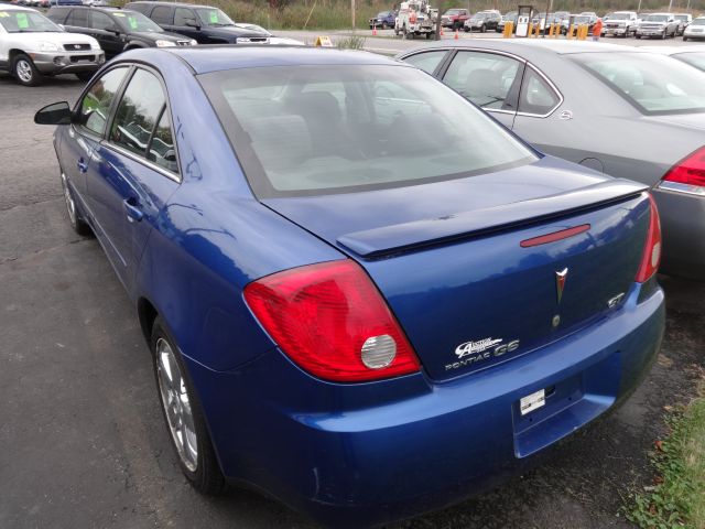 Pontiac G6 XUV SLE 4WD Sedan