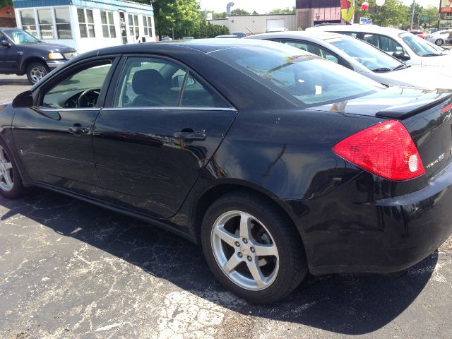 Pontiac G6 2007 photo 2