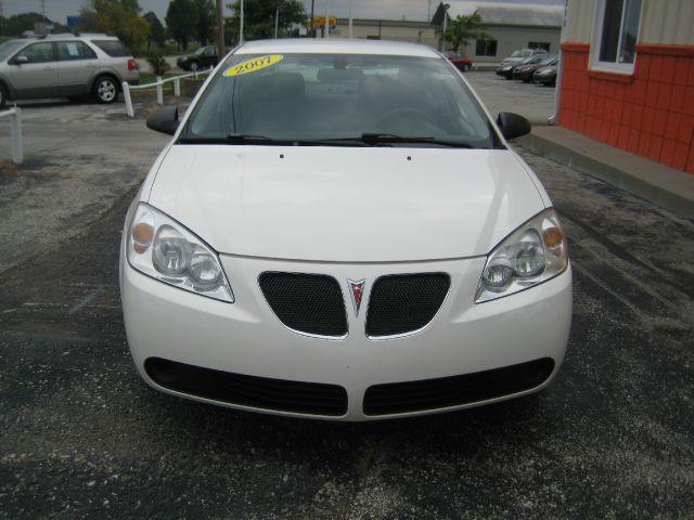 Pontiac G6 2007 photo 2