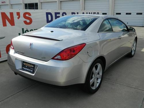 Pontiac G6 2007 photo 2