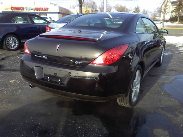 Pontiac G6 2007 photo 2