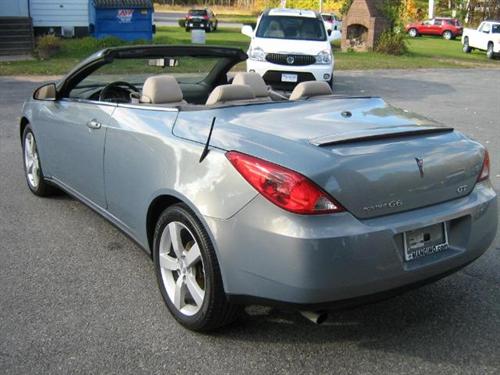 Pontiac G6 2007 photo 2