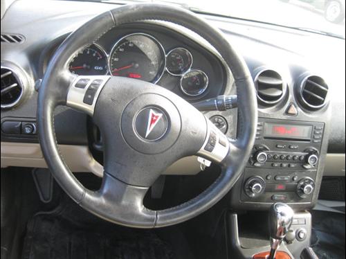 Pontiac G6 2007 photo 2