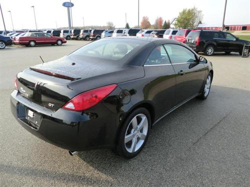 Pontiac G6 2007 photo 2