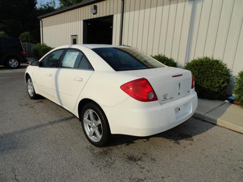 Pontiac G6 2007 photo 2