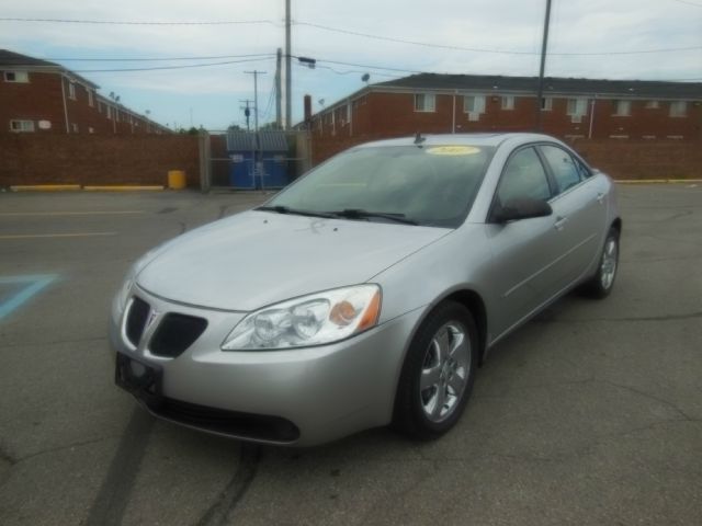 Pontiac G6 2007 photo 2