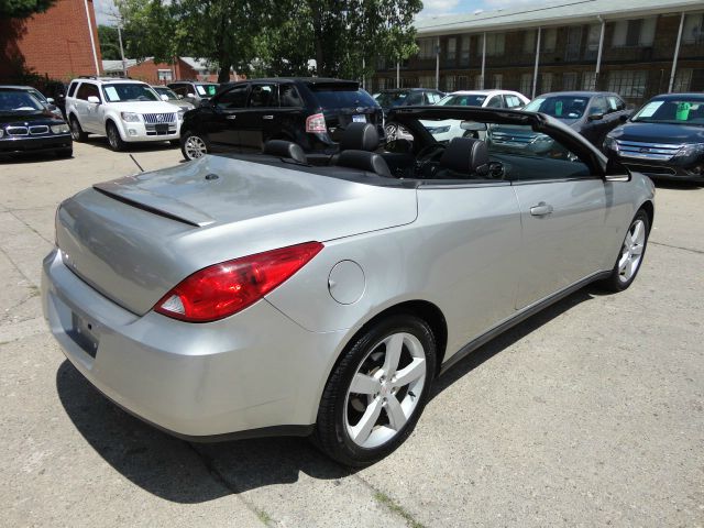 Pontiac G6 2007 photo 2