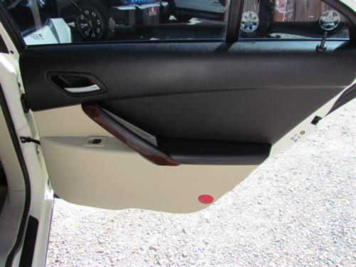 Pontiac G6 2007 photo 2