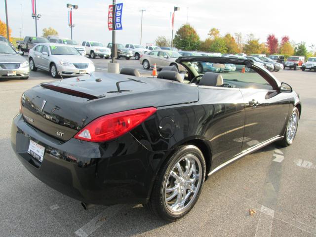 Pontiac G6 2007 photo 2