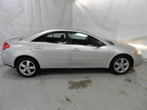 Pontiac G6 2007 photo 2