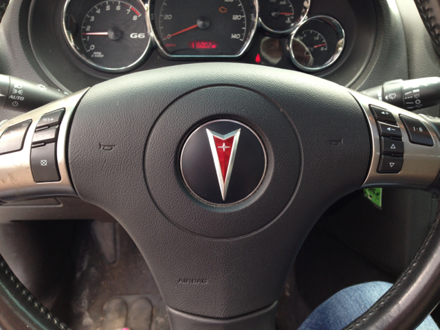 Pontiac G6 2007 photo 2