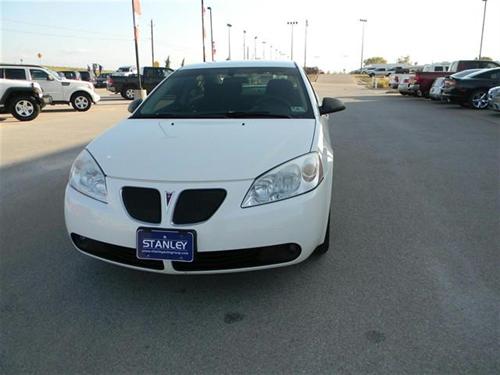 Pontiac G6 2007 photo 2