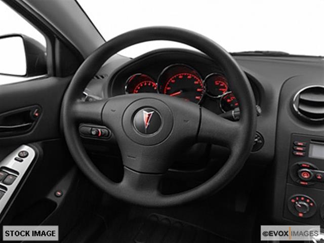 Pontiac G6 2007 photo 2