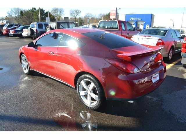 Pontiac G6 2007 photo 2