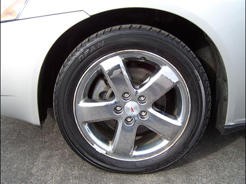 Pontiac G6 2008 photo 2