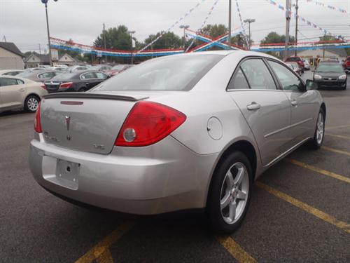 Pontiac G6 2008 photo 2