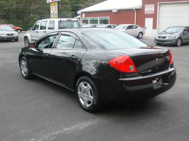 Pontiac G6 2008 photo 2