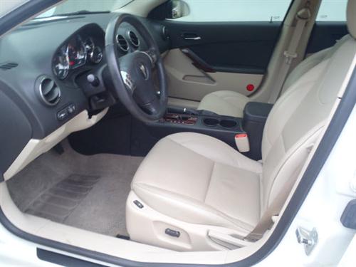 Pontiac G6 2008 photo 2