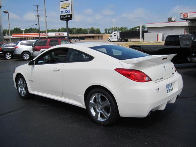 Pontiac G6 2008 photo 3
