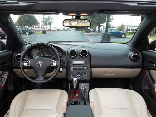 Pontiac G6 2008 photo 2