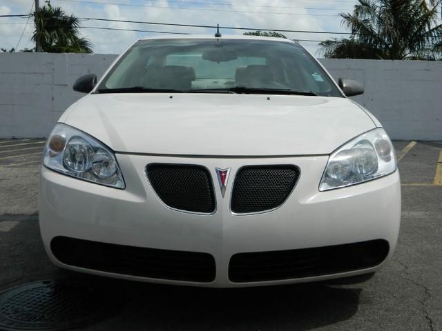 Pontiac G6 2008 photo 2