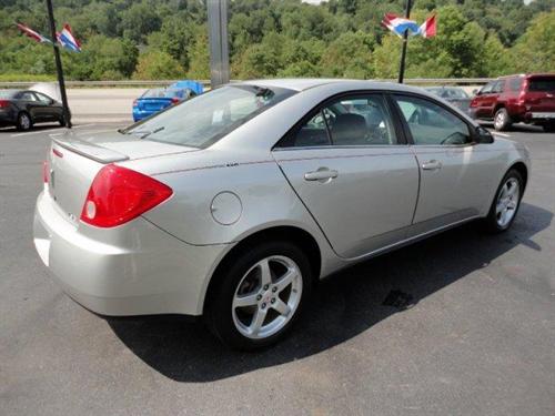 Pontiac G6 2008 photo 2