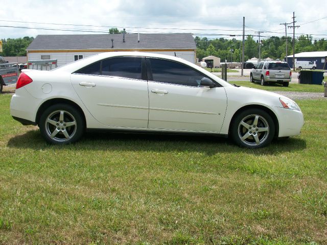 Pontiac G6 2008 photo 2