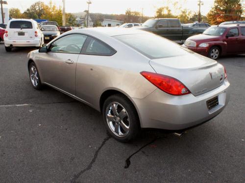 Pontiac G6 2008 photo 2