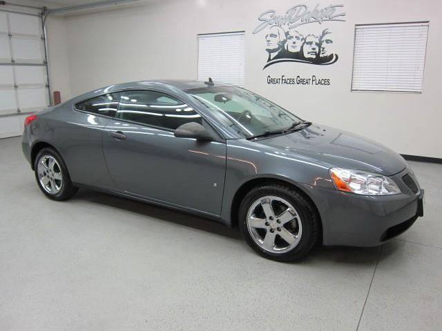 Pontiac G6 2008 photo 2