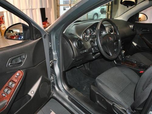 Pontiac G6 2008 photo 2