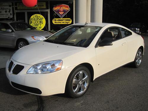 Pontiac G6 2008 photo 2