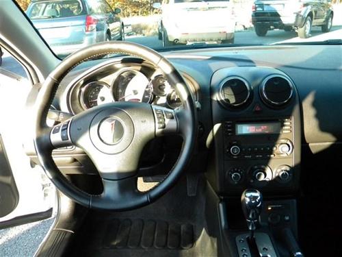 Pontiac G6 2008 photo 2