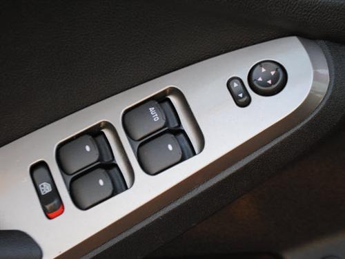 Pontiac G6 2008 photo 2