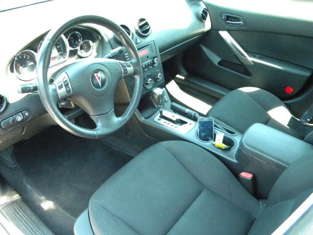 Pontiac G6 2008 photo 2