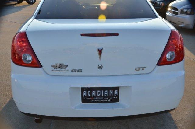 Pontiac G6 2008 photo 2